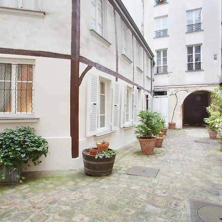 Apartment Le Marais By Studio Prestige パリ エクステリア 写真