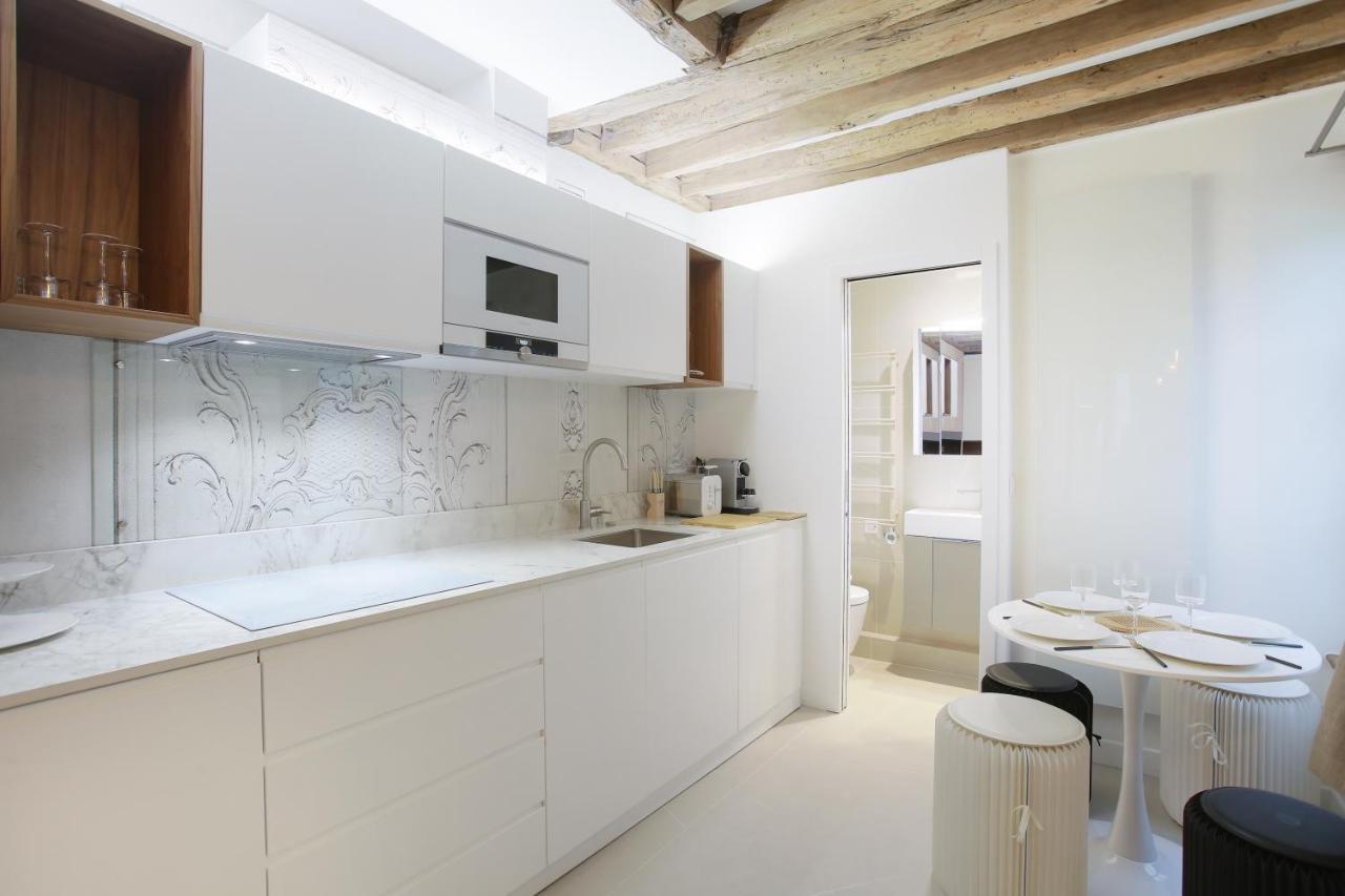 Apartment Le Marais By Studio Prestige パリ エクステリア 写真